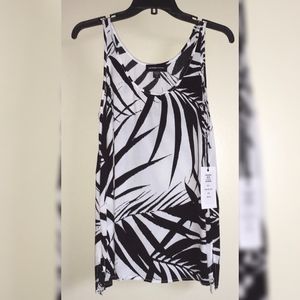 Fifteen Twenty by Karen Kane Side Slit Tank - NWT